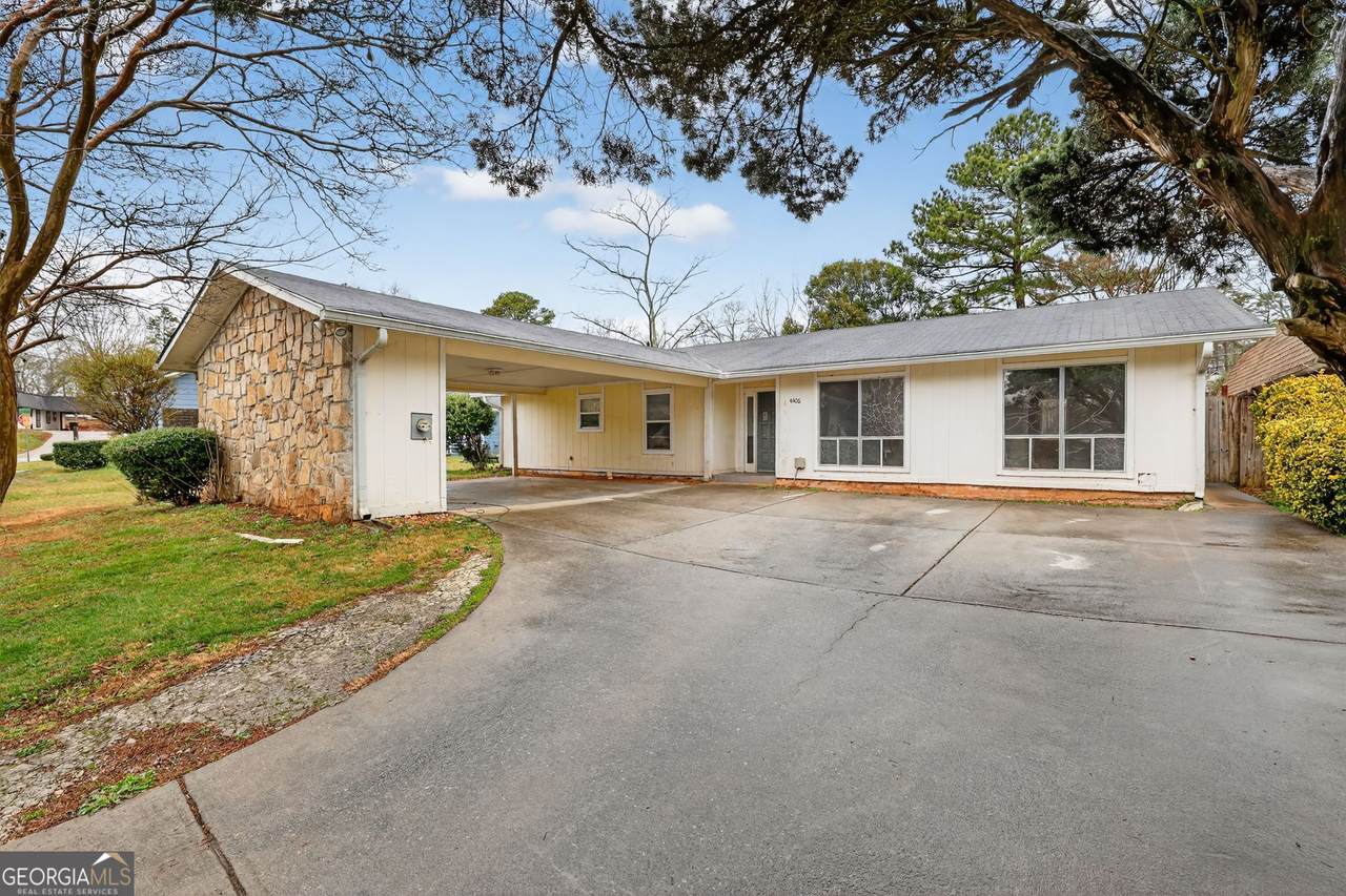 4406 Carriage Trail - Photo 1