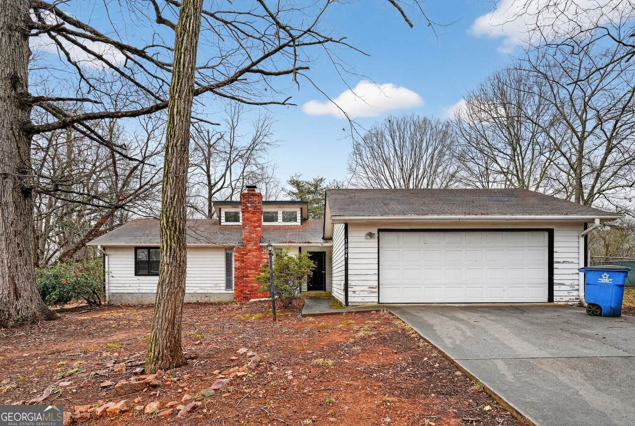 1004 Fairview Road - Photo 1