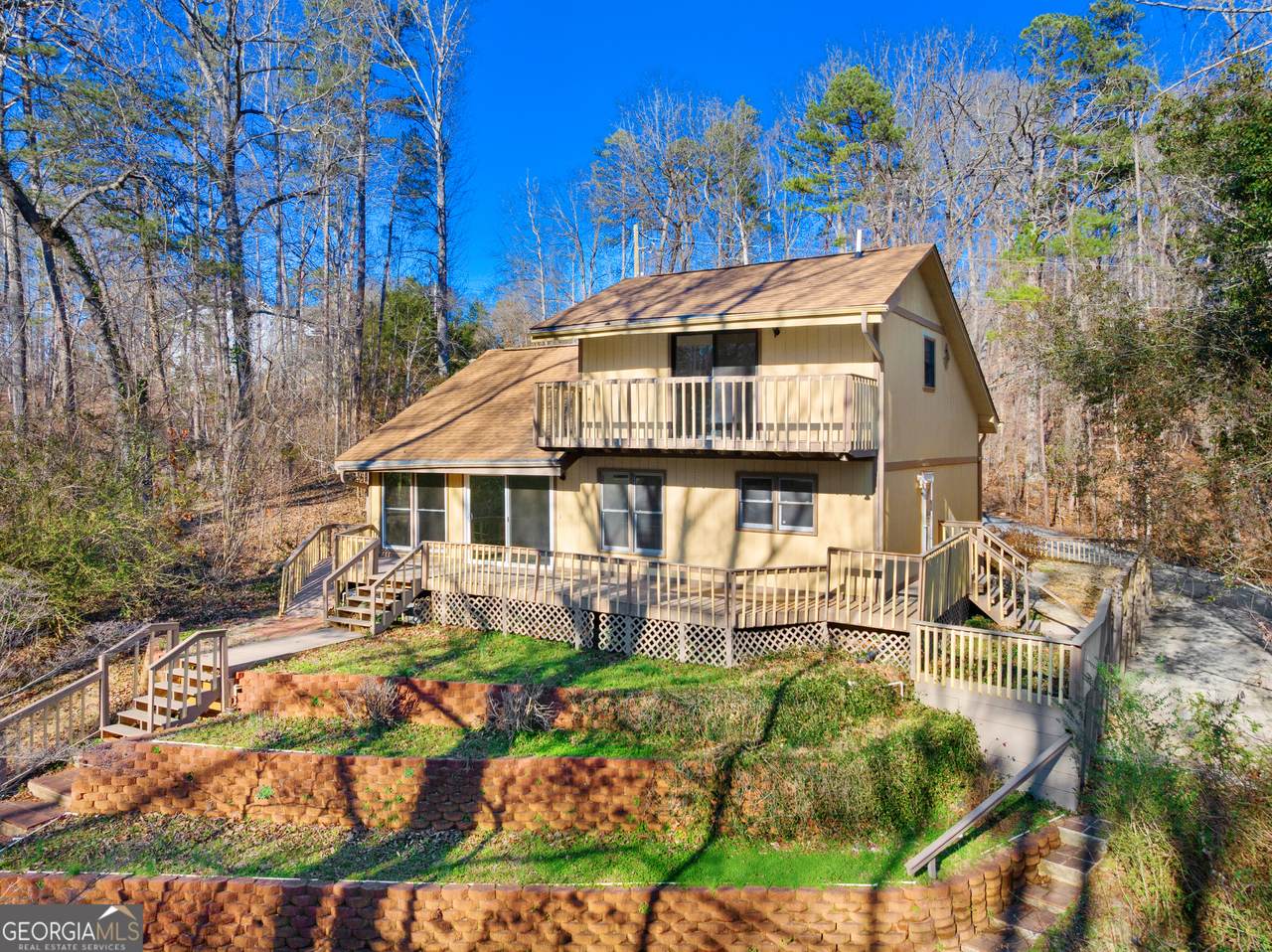 251 Cherokee Drive - Photo 1