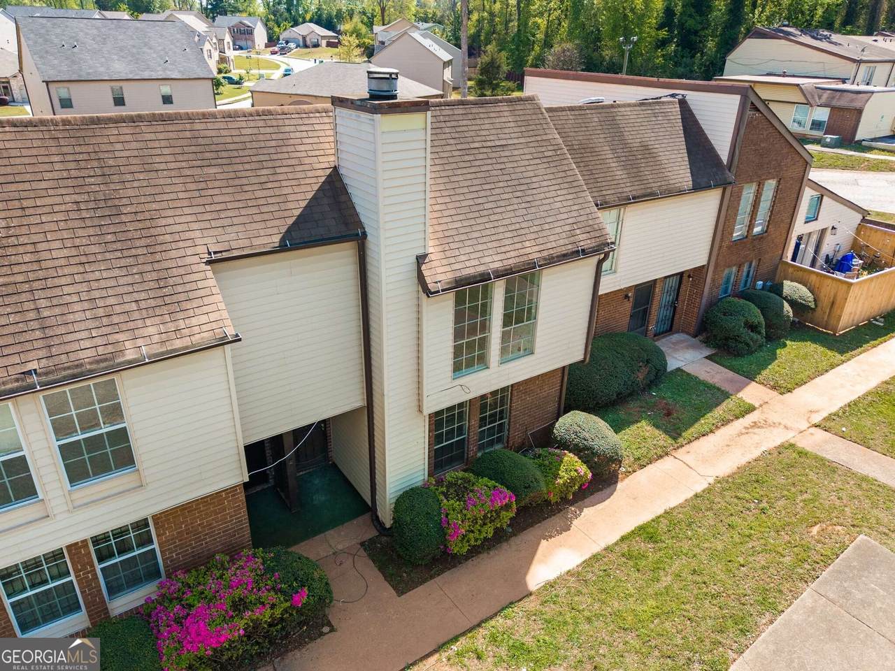 3254 Strawberry Lane - Photo 1