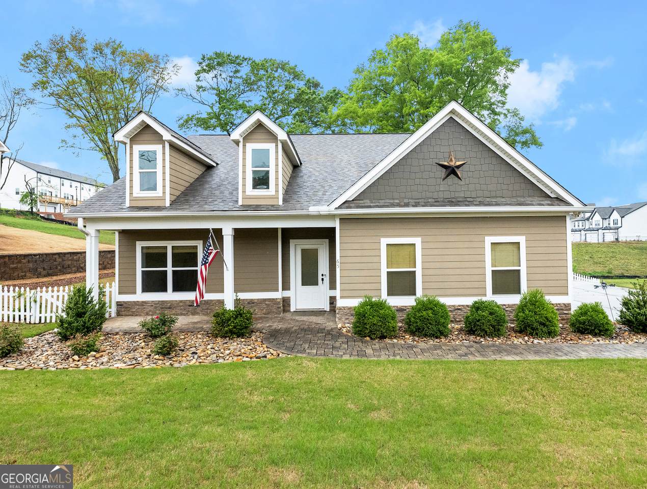 65 Academy Street - Photo 1