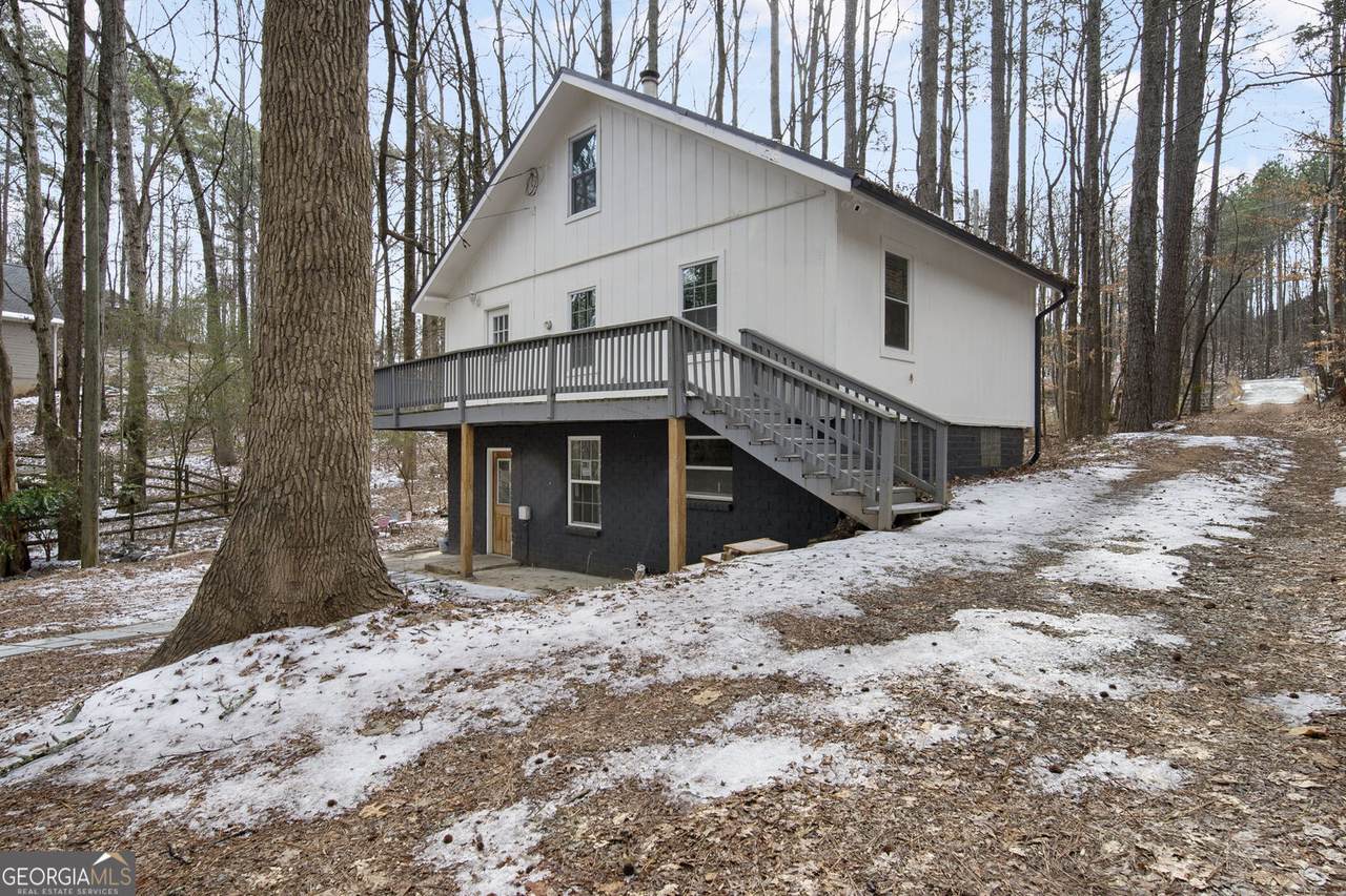 1860 Buford Dam Road - Photo 1