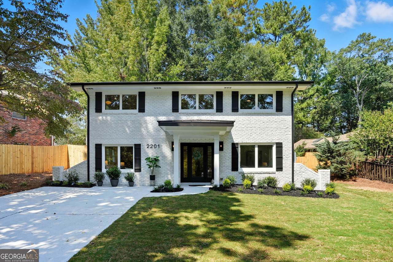 2201 Edgemore Drive - Photo 1