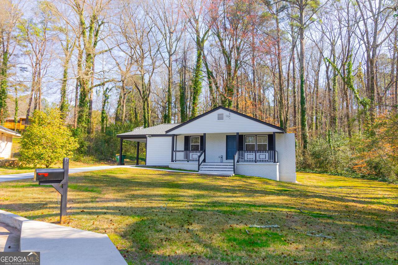 4324 Greenleaf Lane - Photo 1