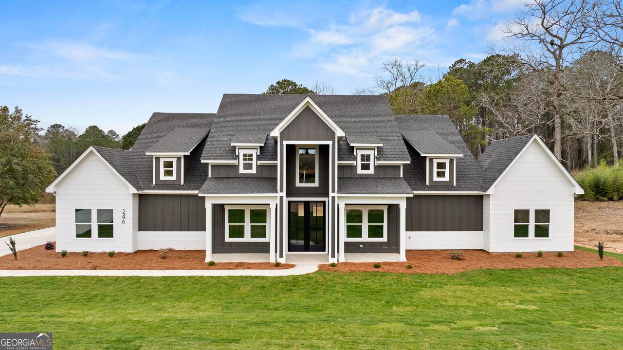 246 S Smith Road - Photo 1