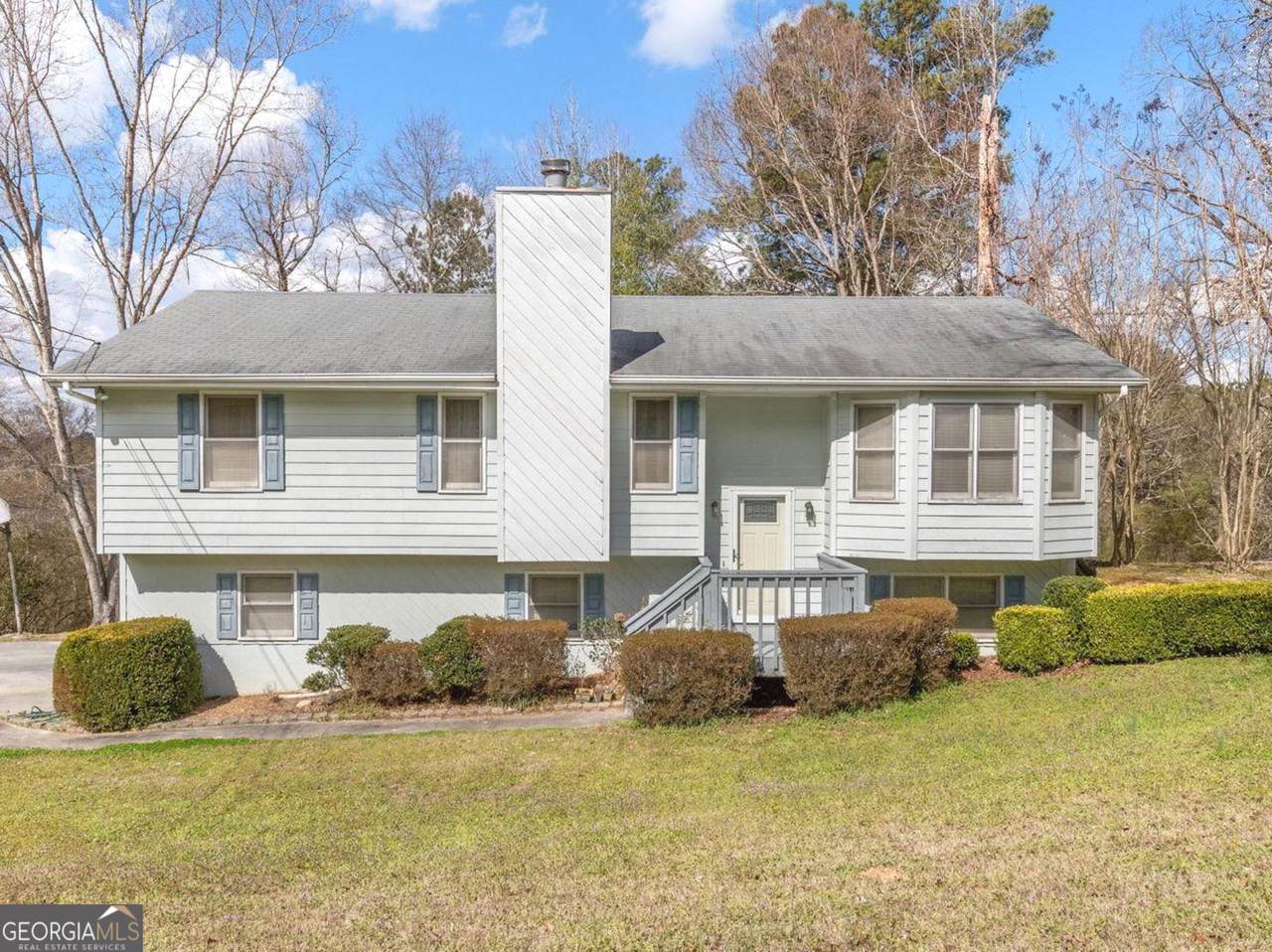 2203 Clarendon Court - Photo 1