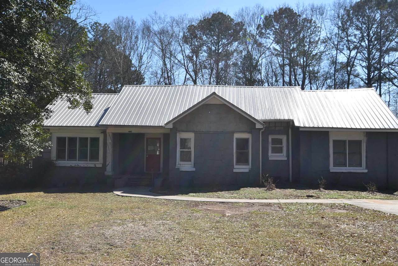 255 Woodlawn Avenue - Photo 1
