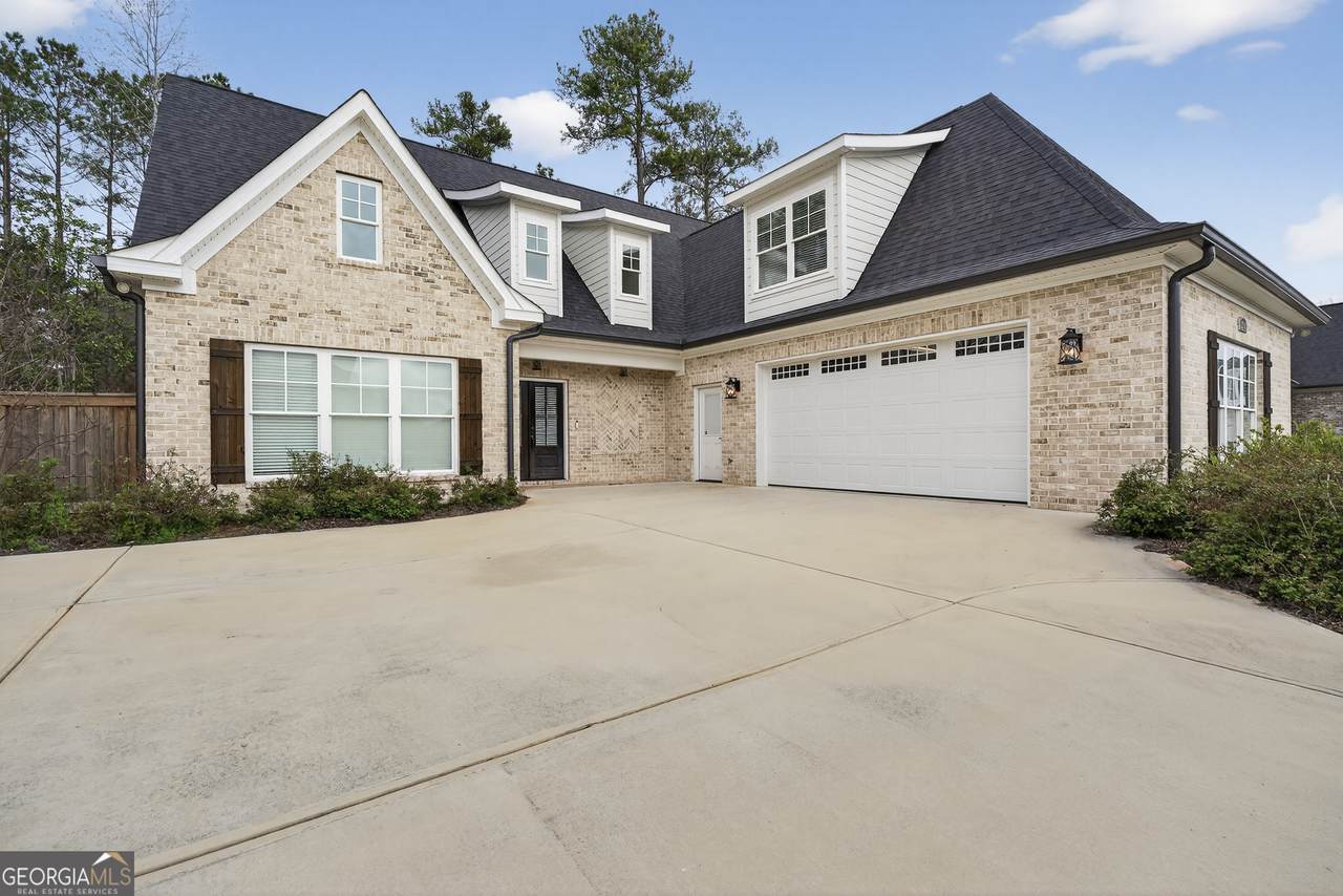 205 Camden Trace - Photo 1