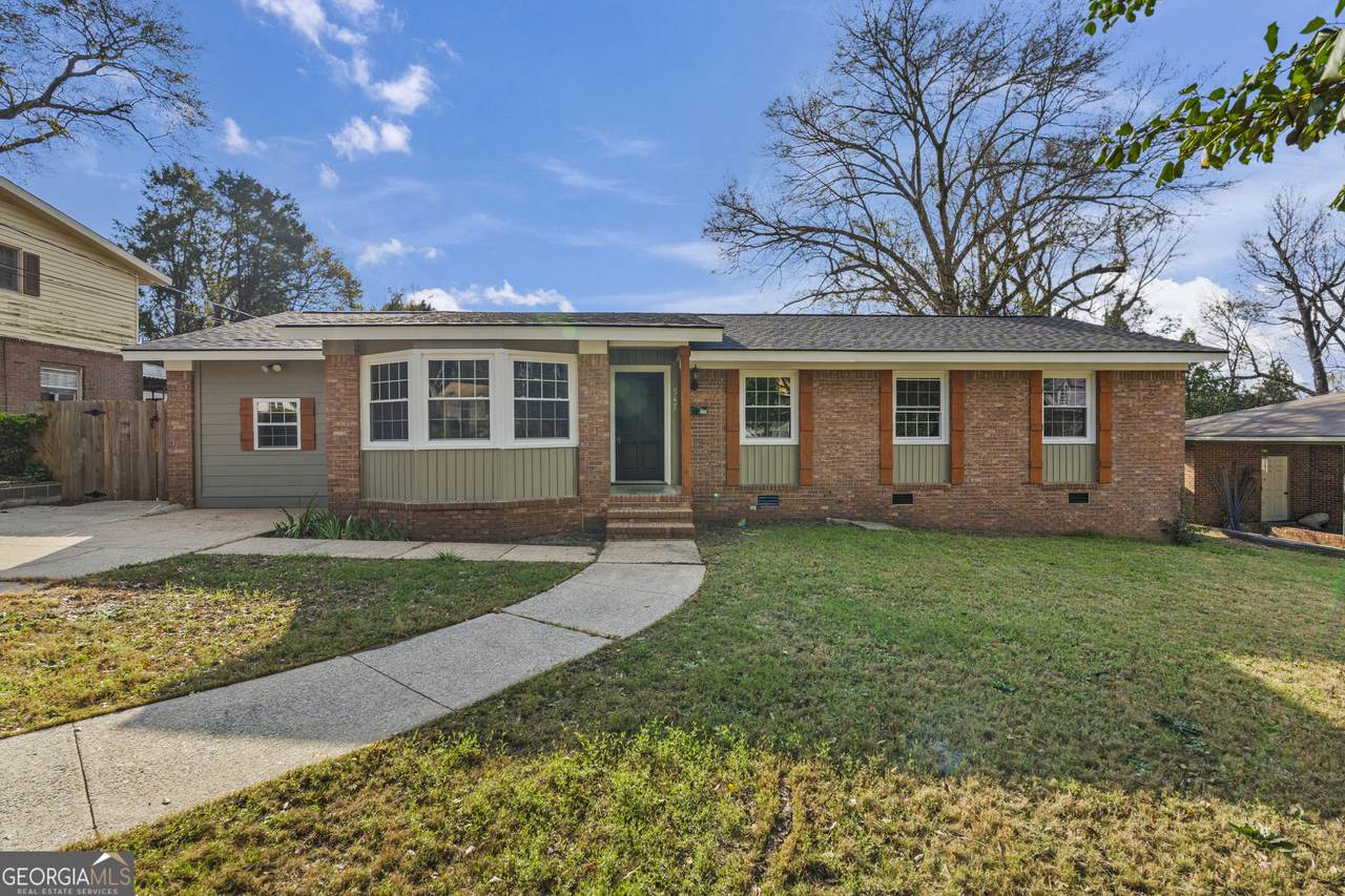 547 Fair Oaks Drive - Photo 1