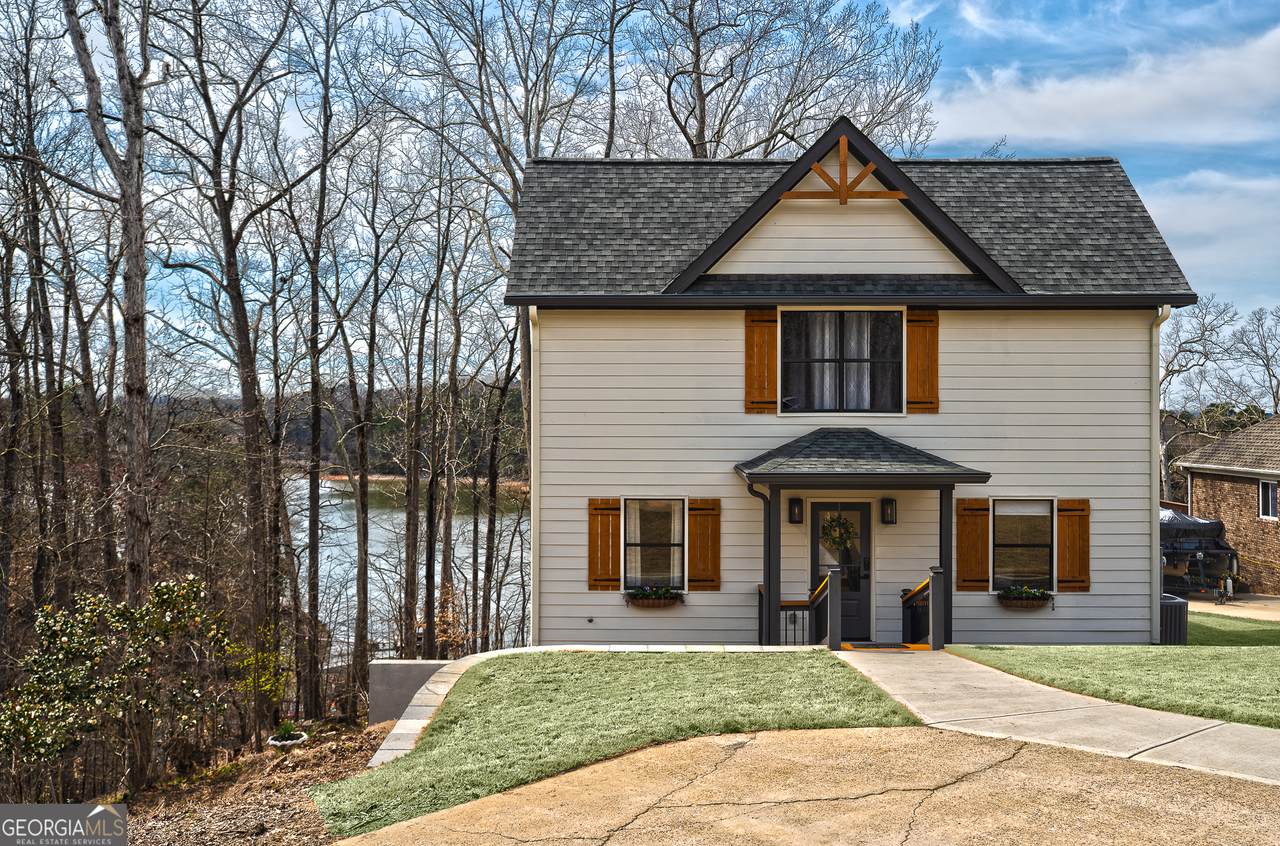 3339 Cove Overlook Drive - Photo 1