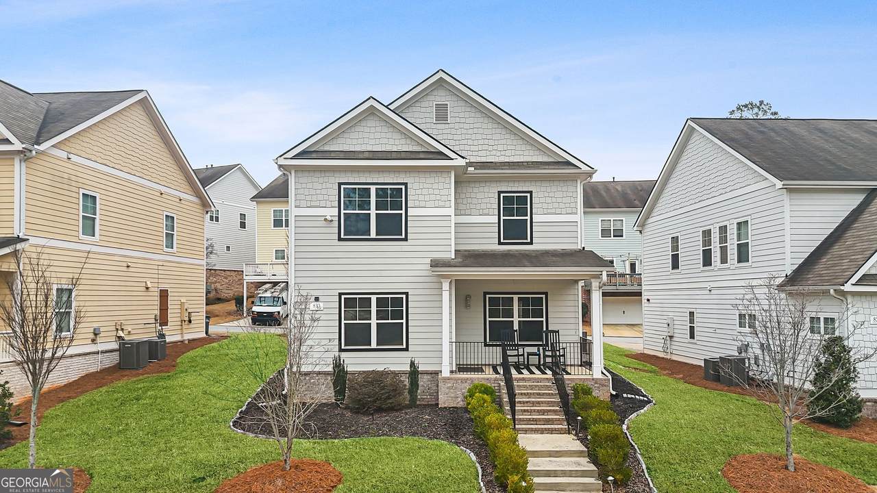 833 Jensmith Avenue - Photo 1