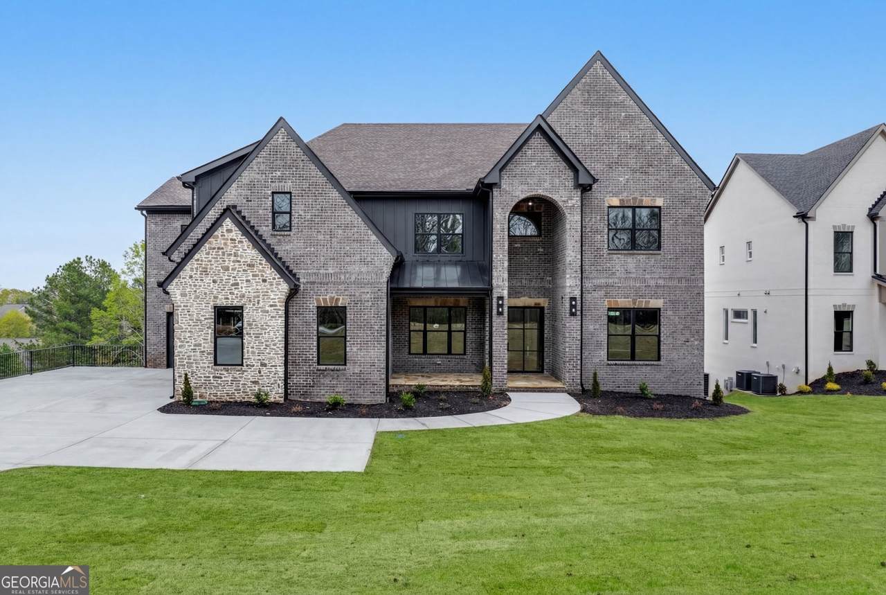 3267 Bogan - Photo 1