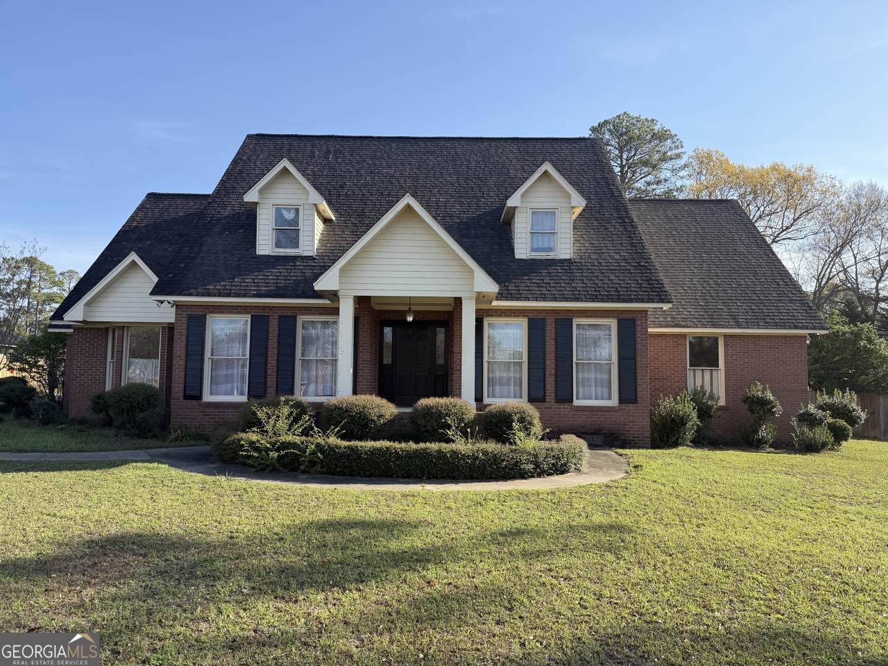 206 Ridge Circle - Photo 1