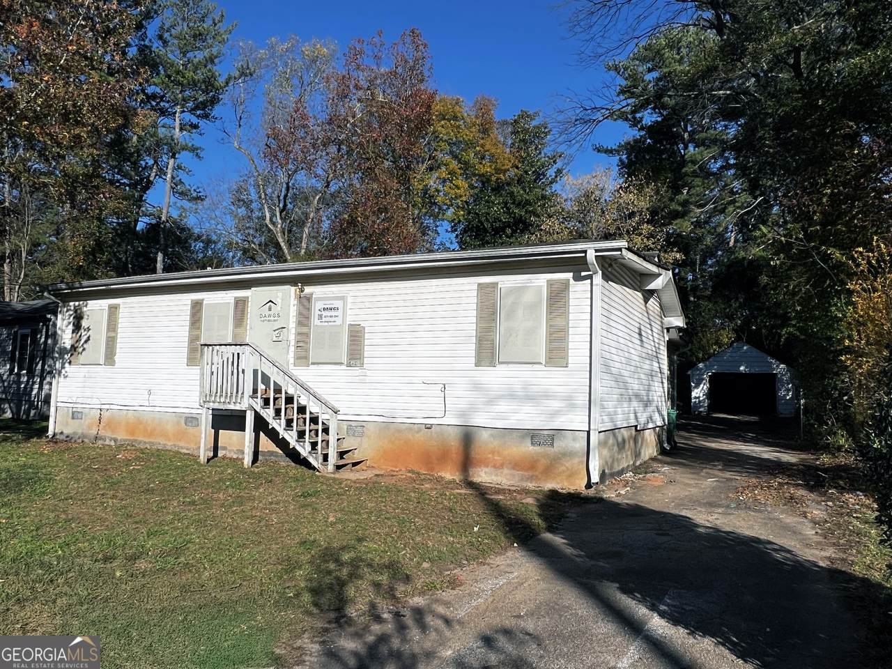 4256 Lindsey Drive - Photo 1