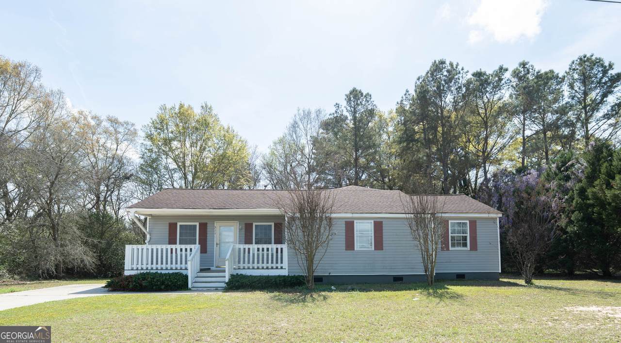311 Dixon Street - Photo 1