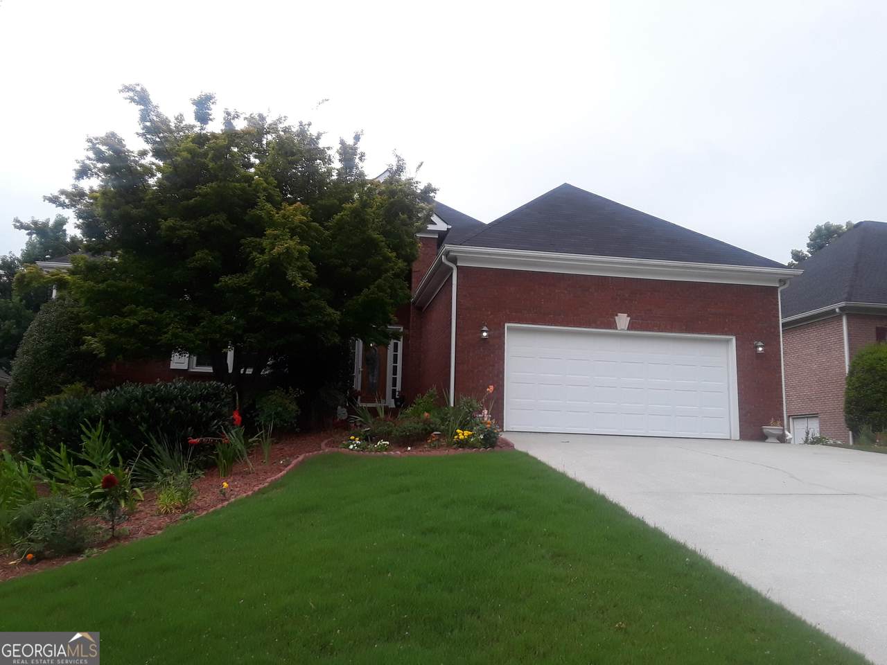 1120 Lewis Ridge Circle - Photo 1