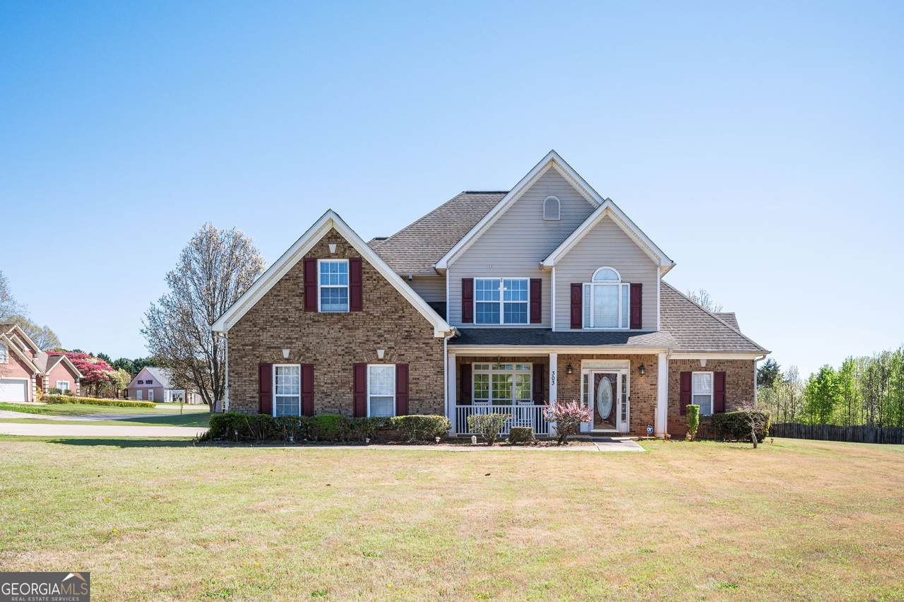 303 Cameron Road - Photo 1