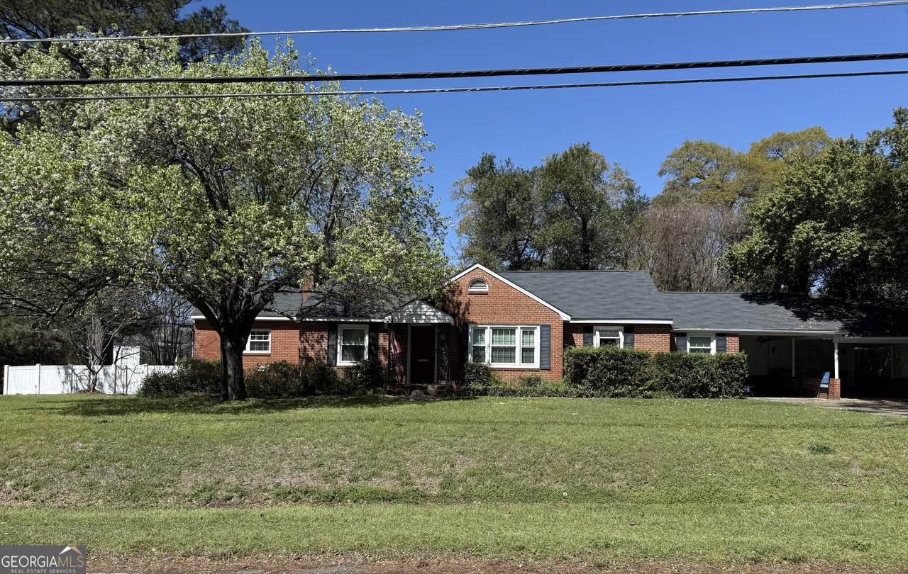 208 Vista Circle - Photo 1