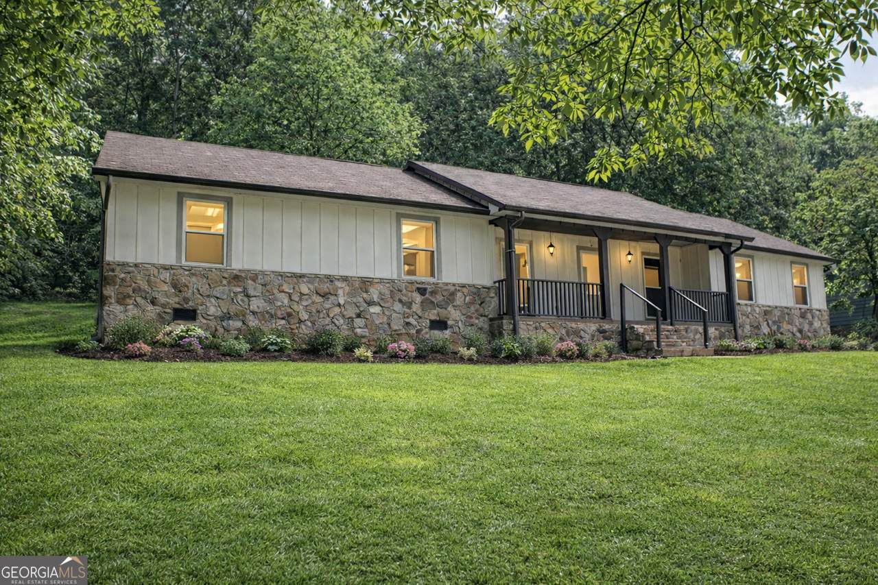 409 Flora Avenue - Photo 1