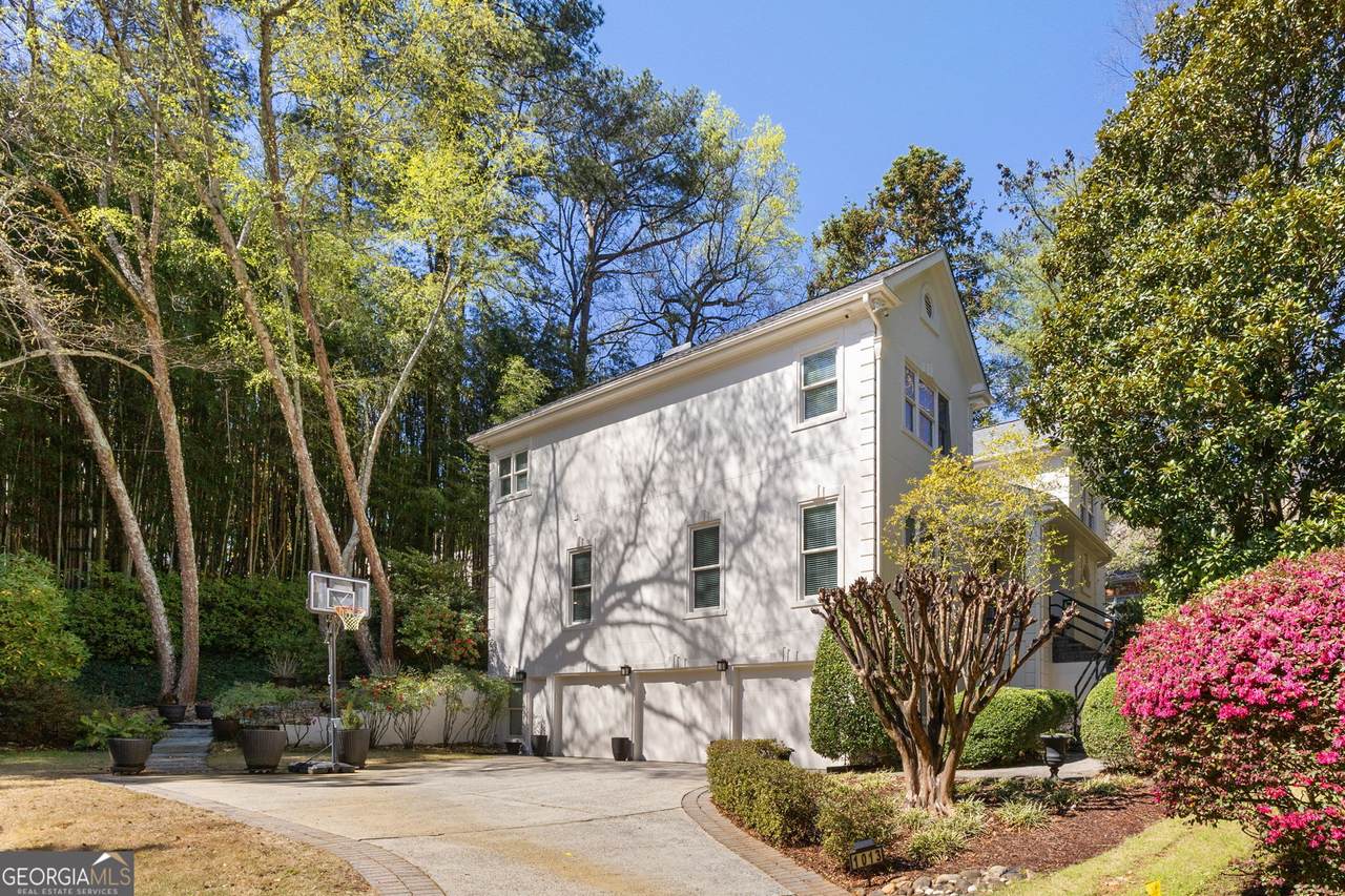 1013 Lenox Valley Drive - Photo 1