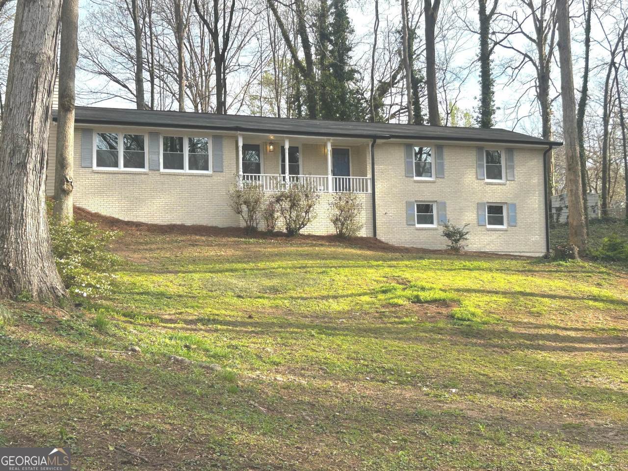 128 Sharon Court - Photo 1