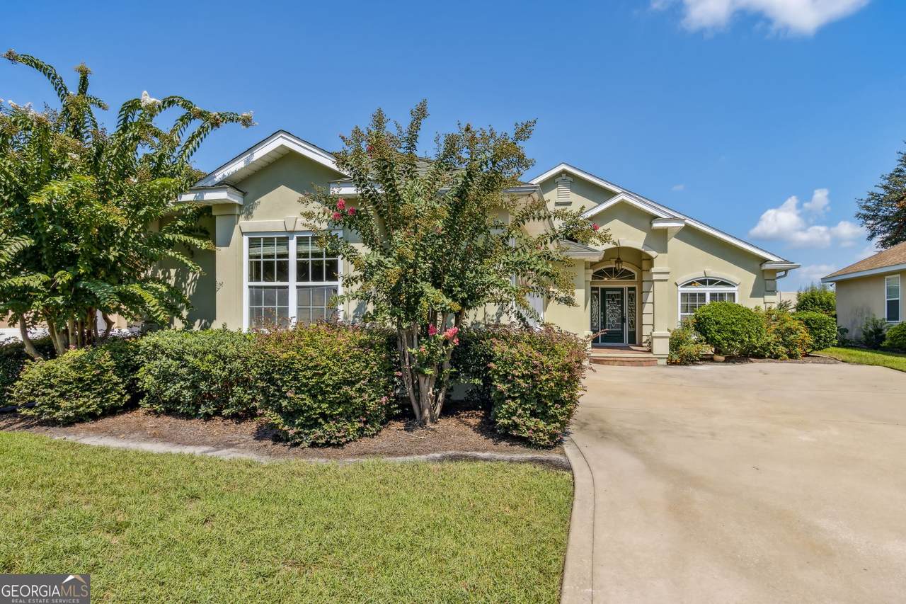 1604 Sandpiper Court - Photo 1