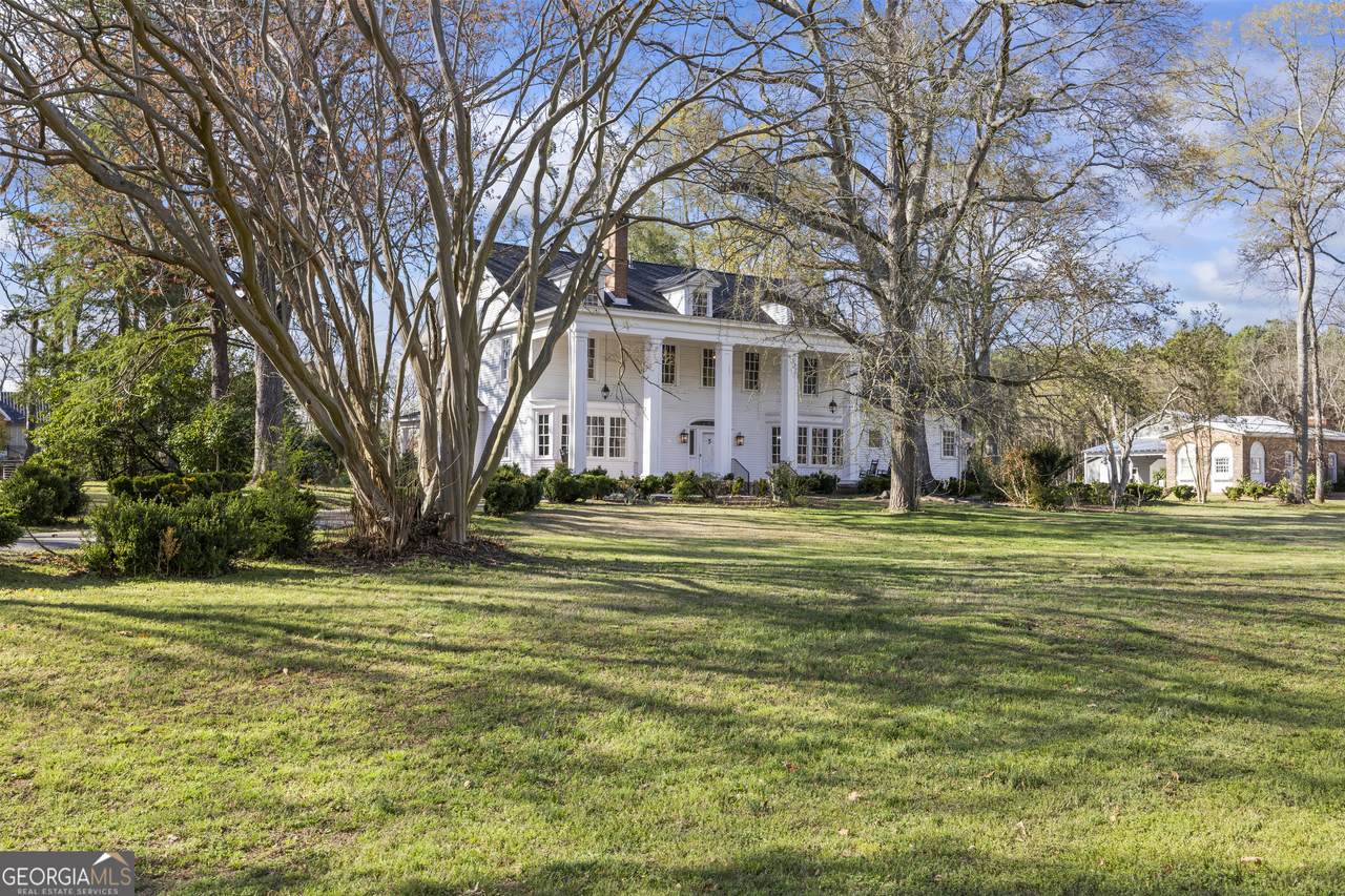 215 Hartwell Road - Photo 1