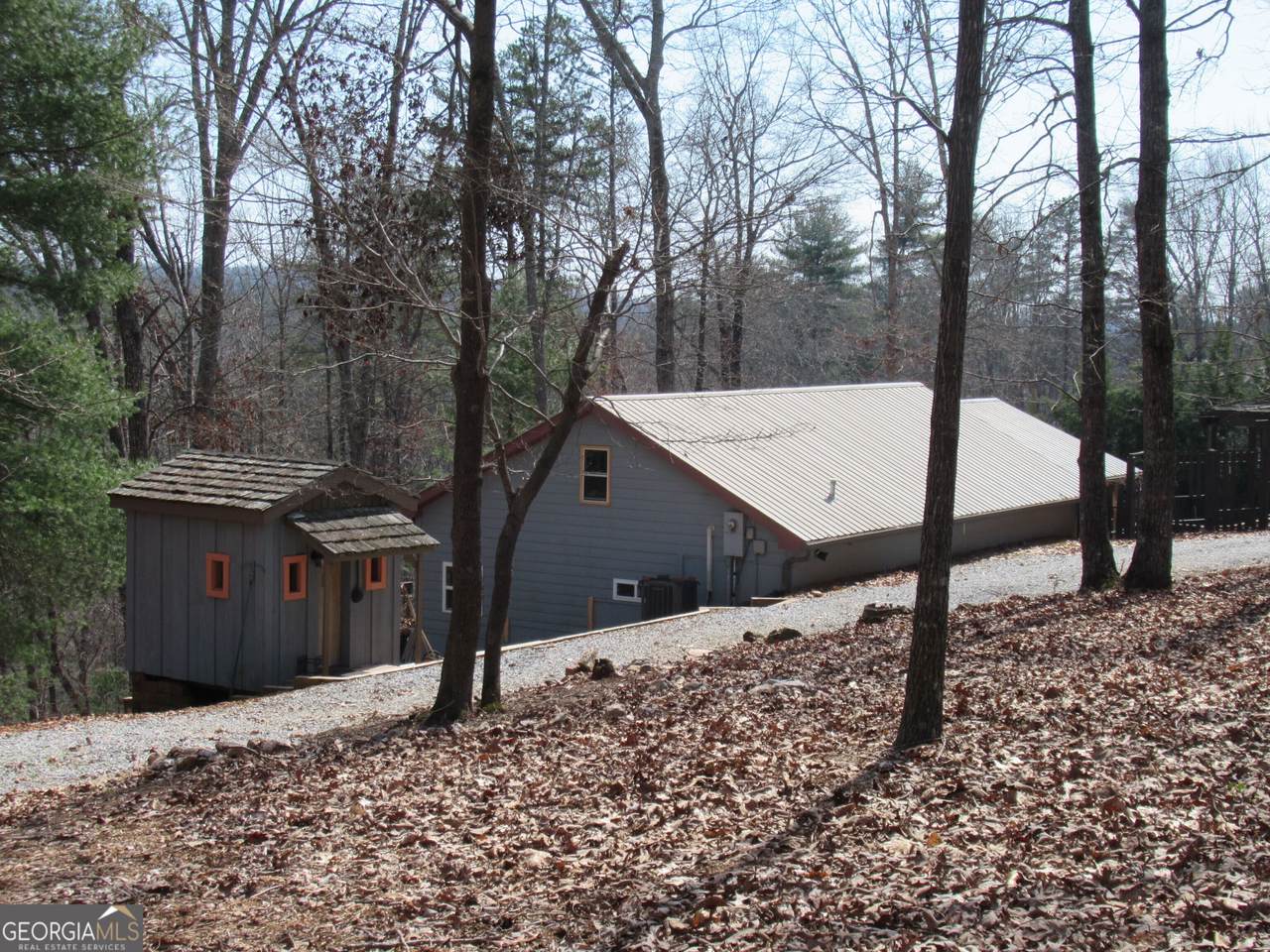 378 Laurel Circle - Photo 1