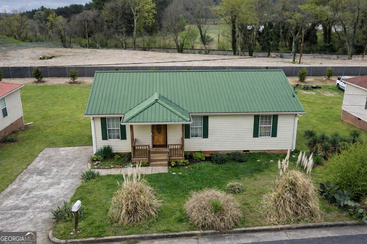 10 Lumber Street - Photo 1