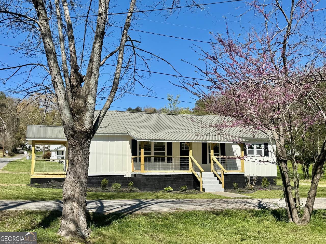 101 Gordon Drive - Photo 1