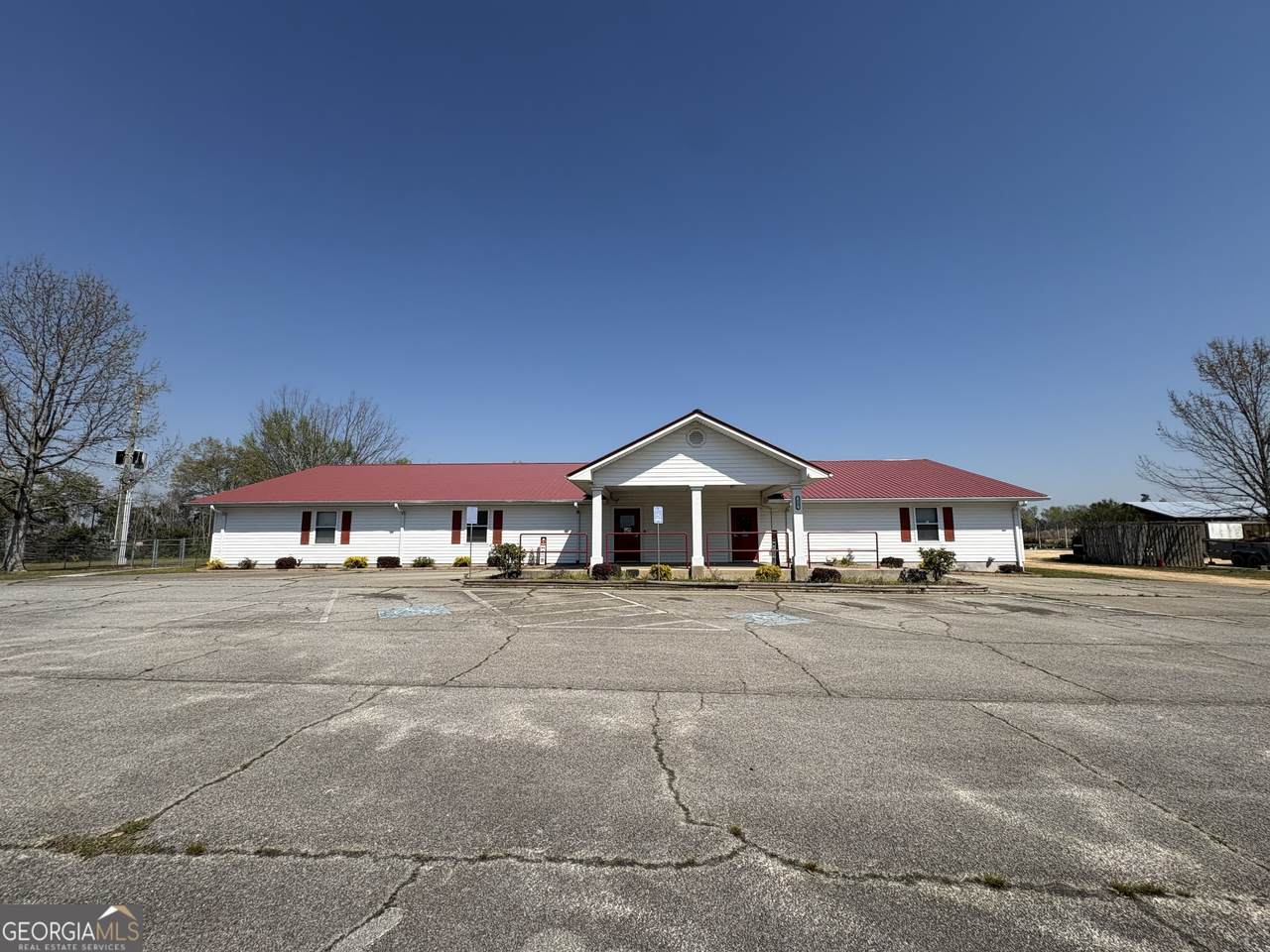 513 Industrial Drive - Photo 1