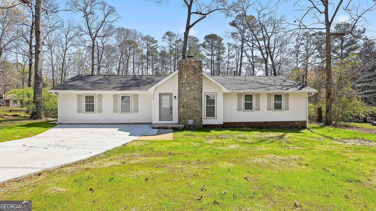 218 Hyde Circle - Photo 1