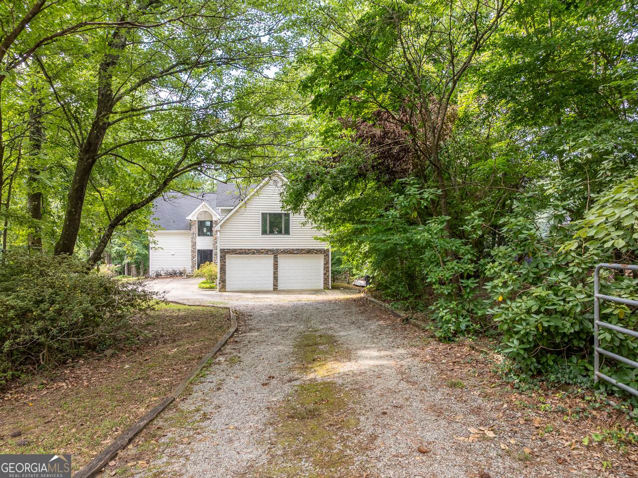 452 Brookwood Drive - Photo 1