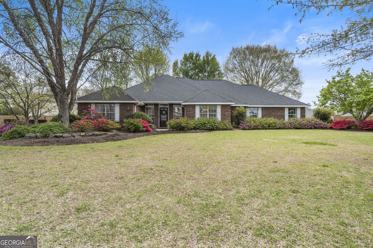 109 Ashley Court - Photo 1