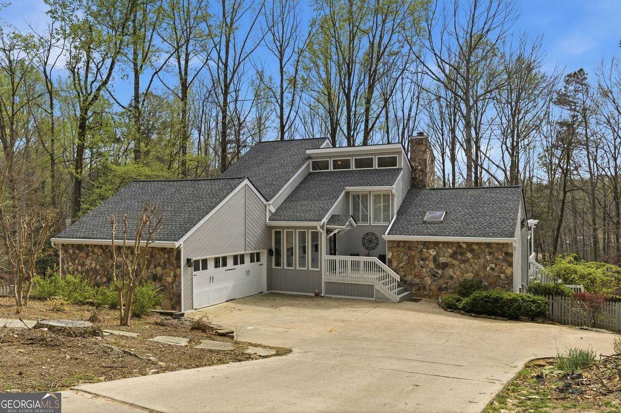 6421 Arborwood Drive - Photo 1