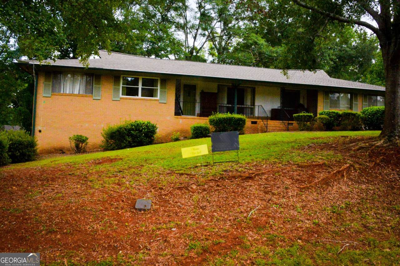 101 Pineview Drive - Photo 1