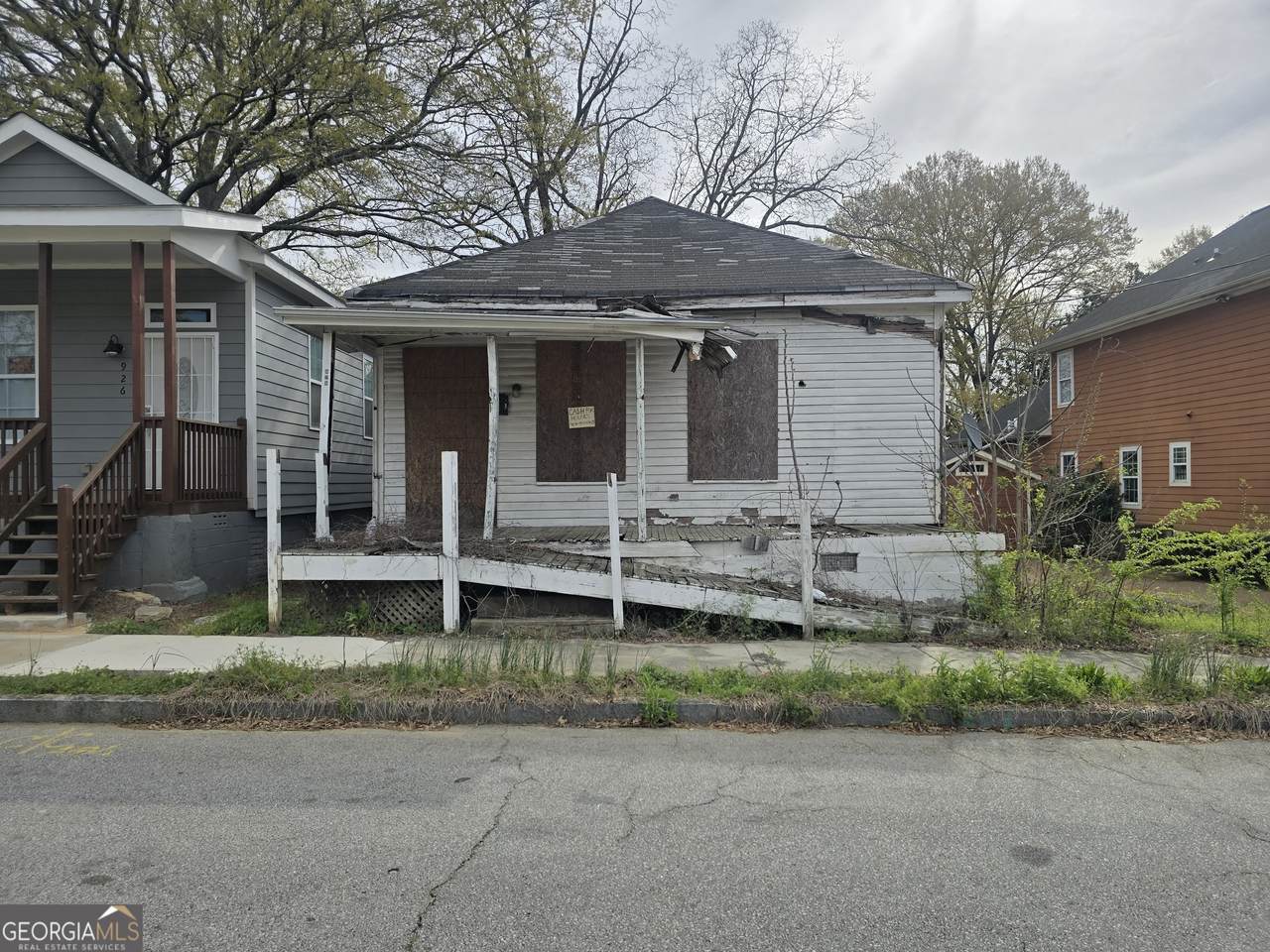 928 Welch Street - Photo 1