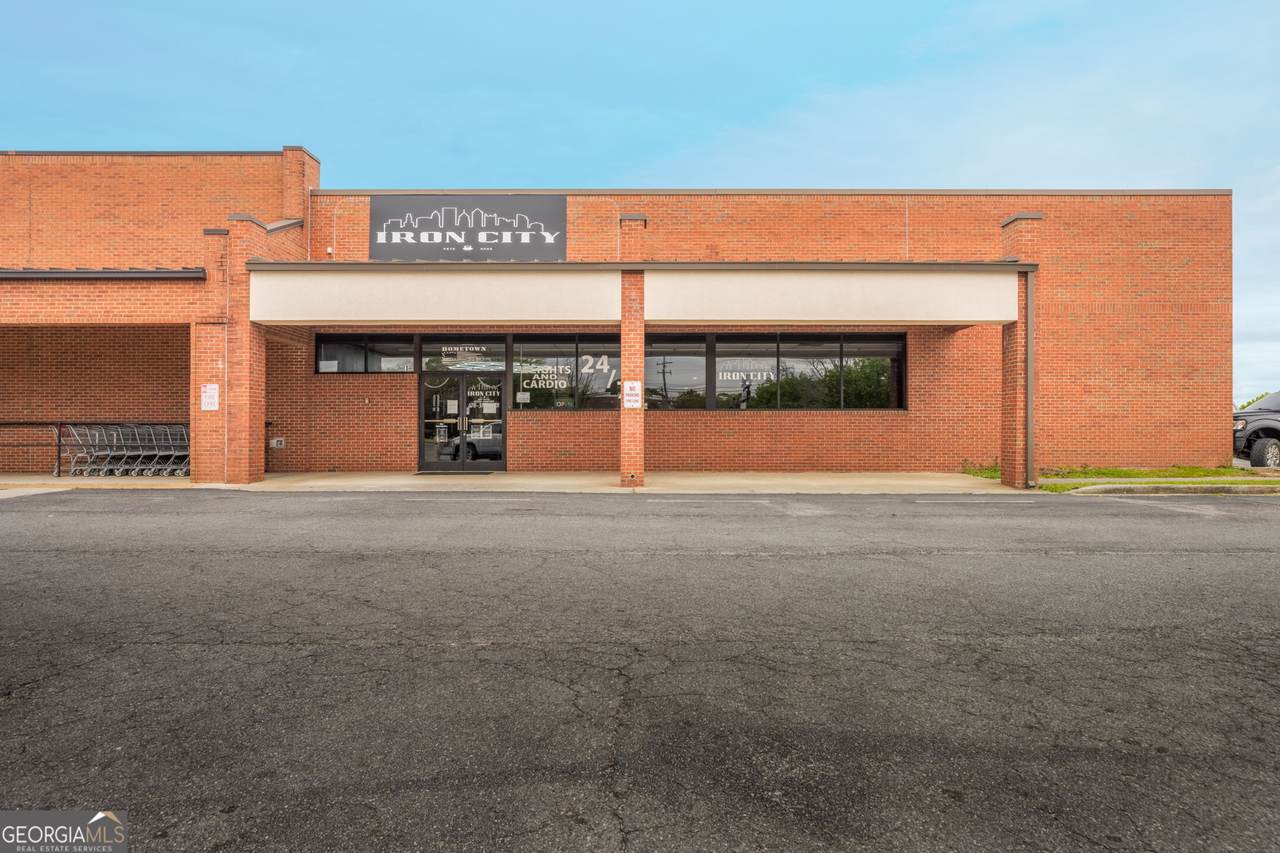 140 Dykes Street - Photo 1