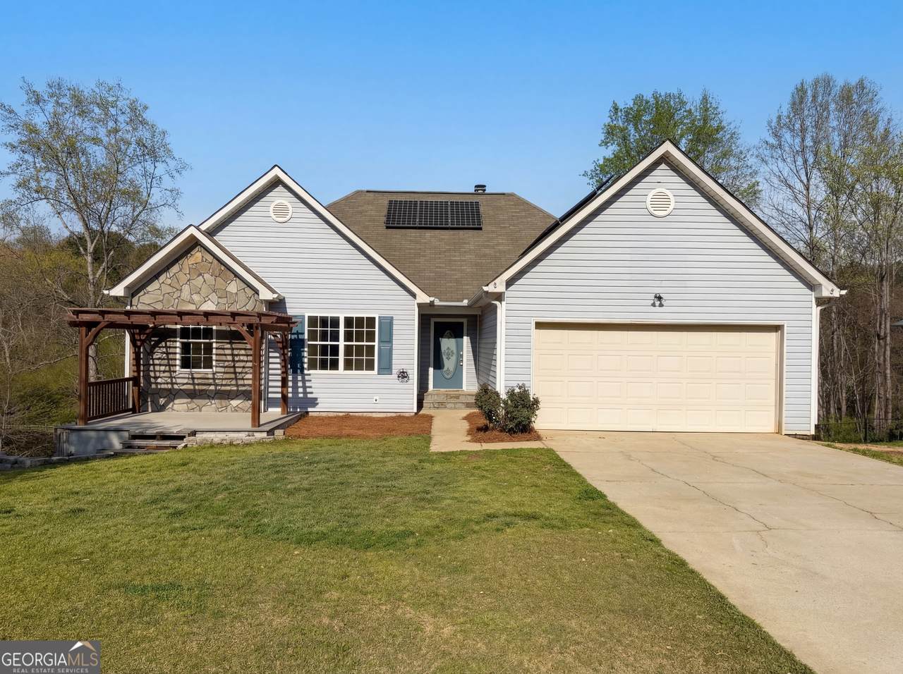 205 Clearwater Drive - Photo 1