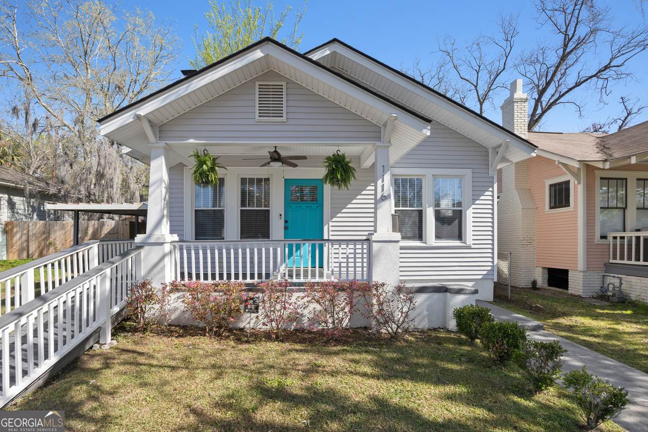 1116 40th Street - Photo 1