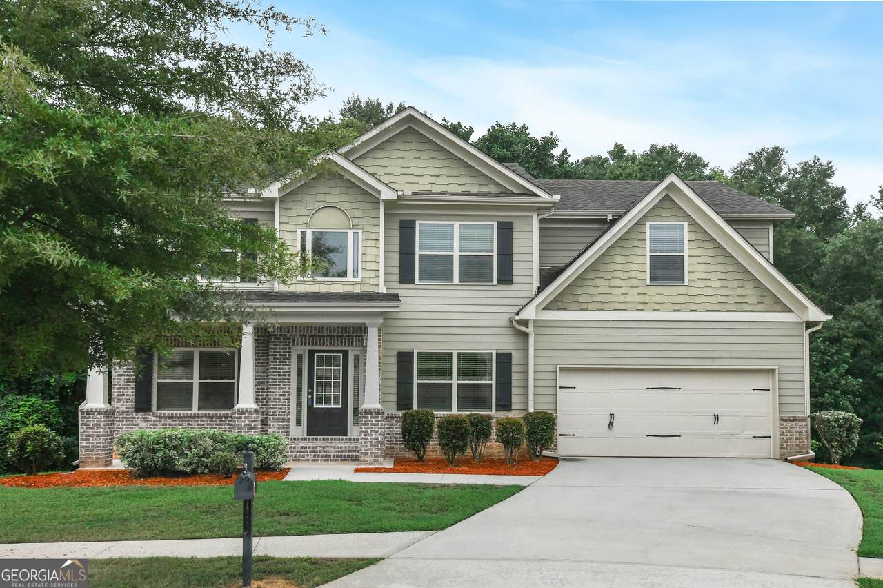 393 Strawberry Walk - Photo 1