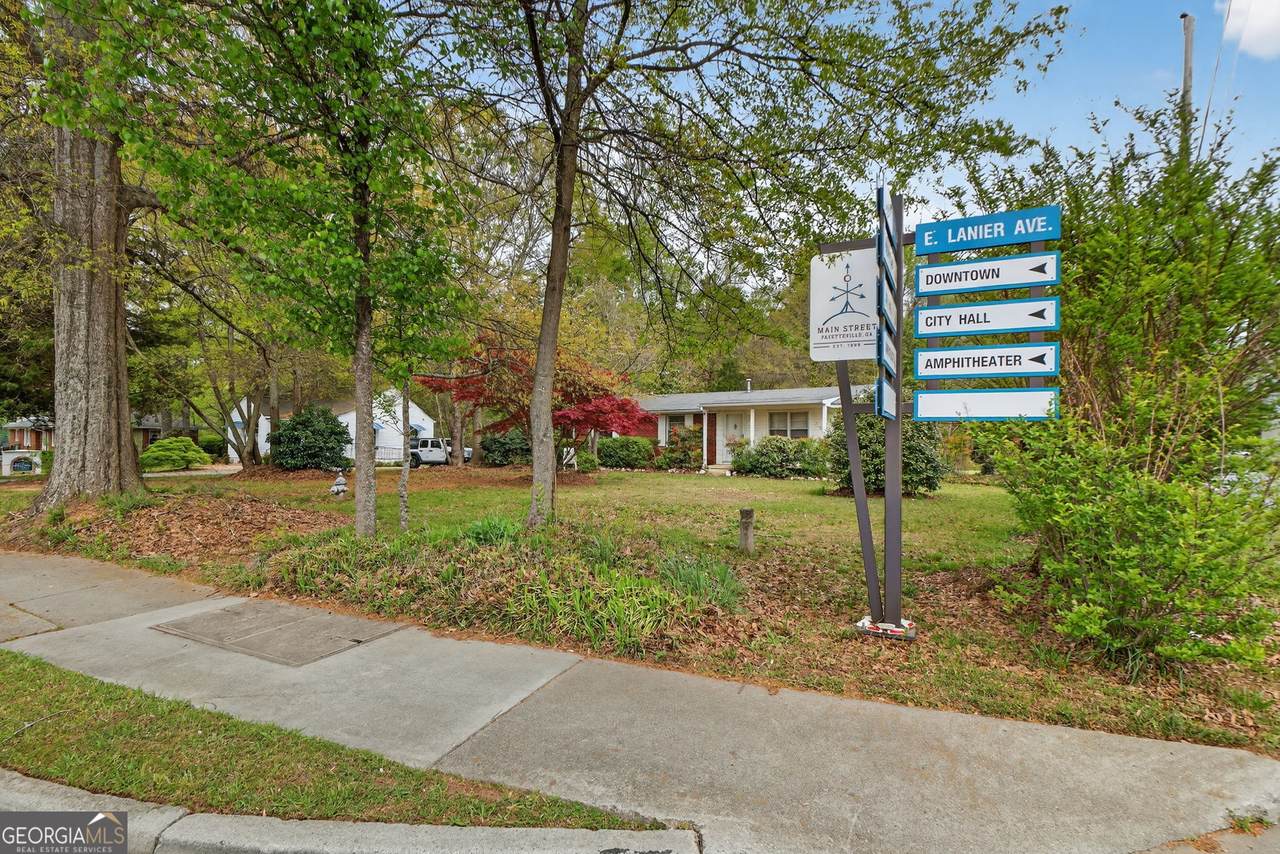 600 Lanier Avenue - Photo 1