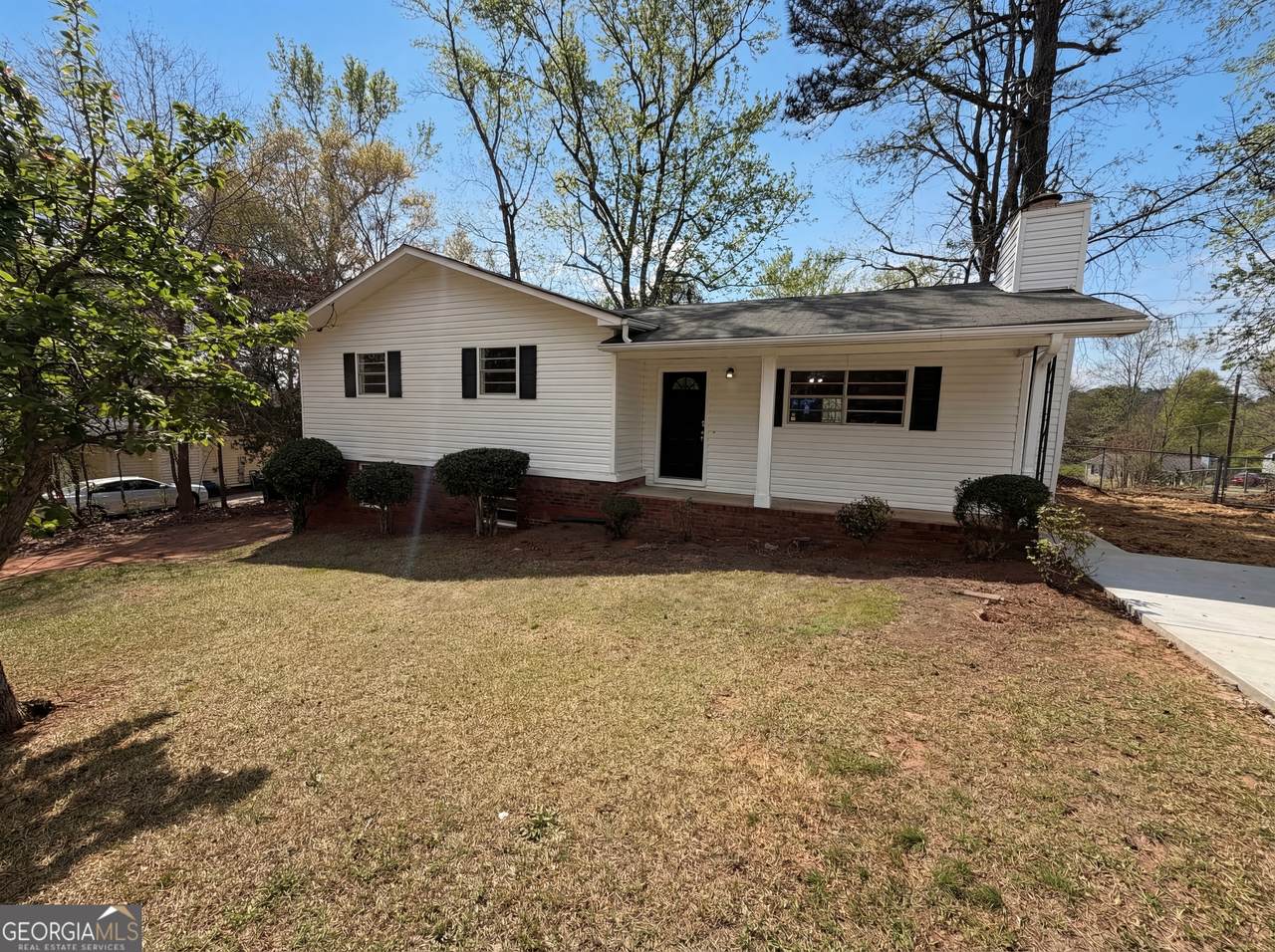 2405 Eric Lane - Photo 1