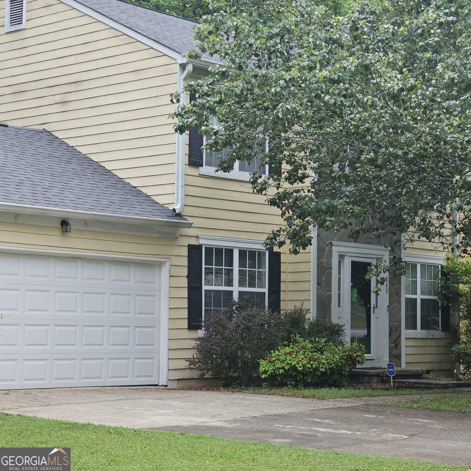 840 Revena Drive - Photo 1