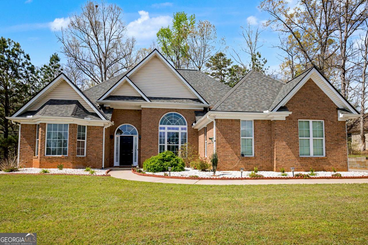 170 Alexander Drive - Photo 1