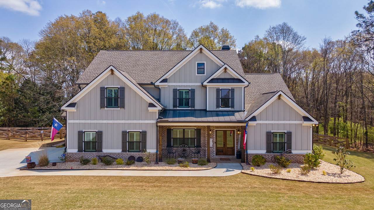2100 Stonegate Way - Photo 1