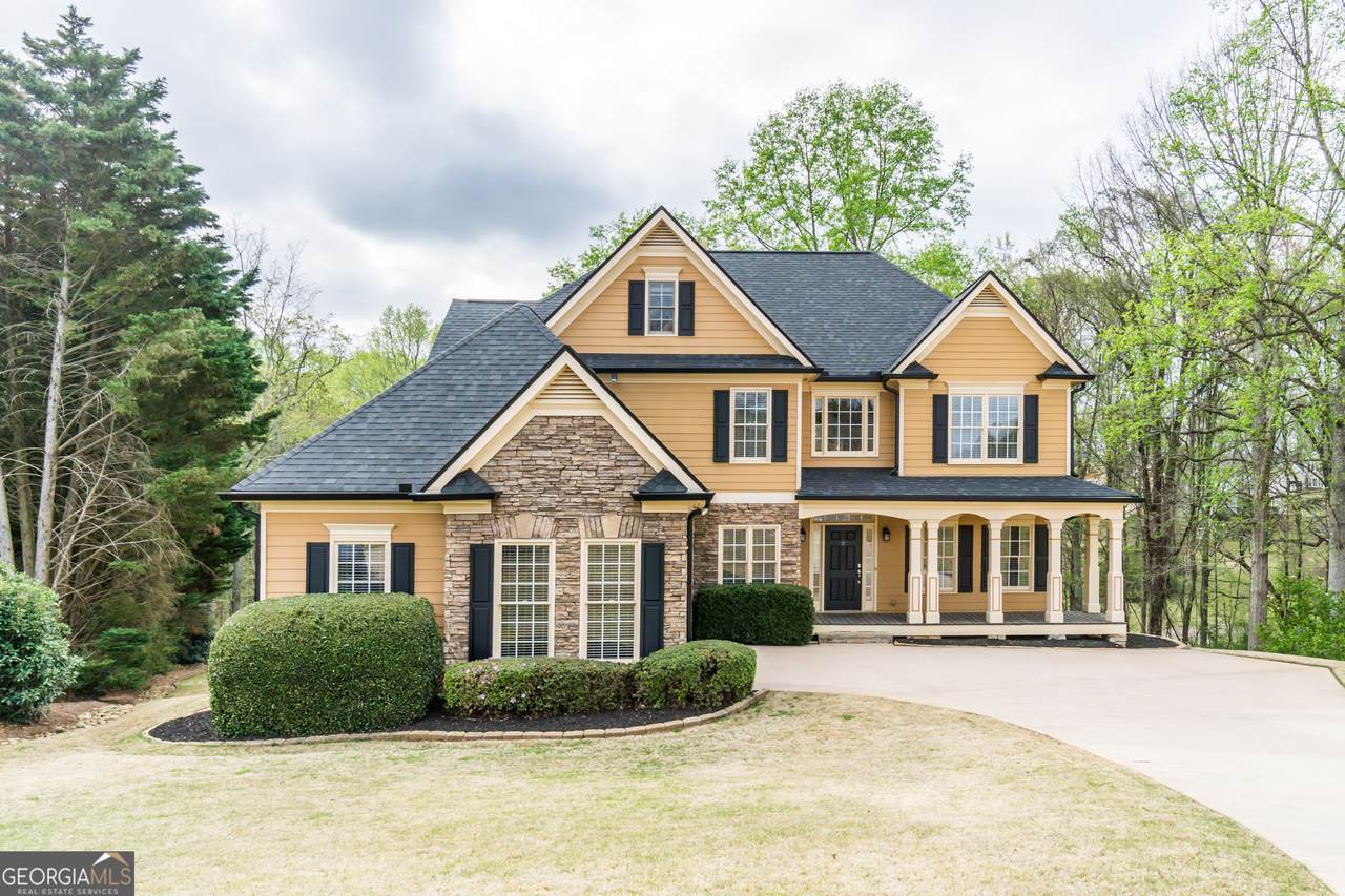 8670 Woodland View Drive - Photo 1