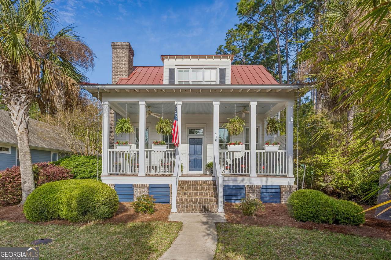 210 Placid Road - Photo 1