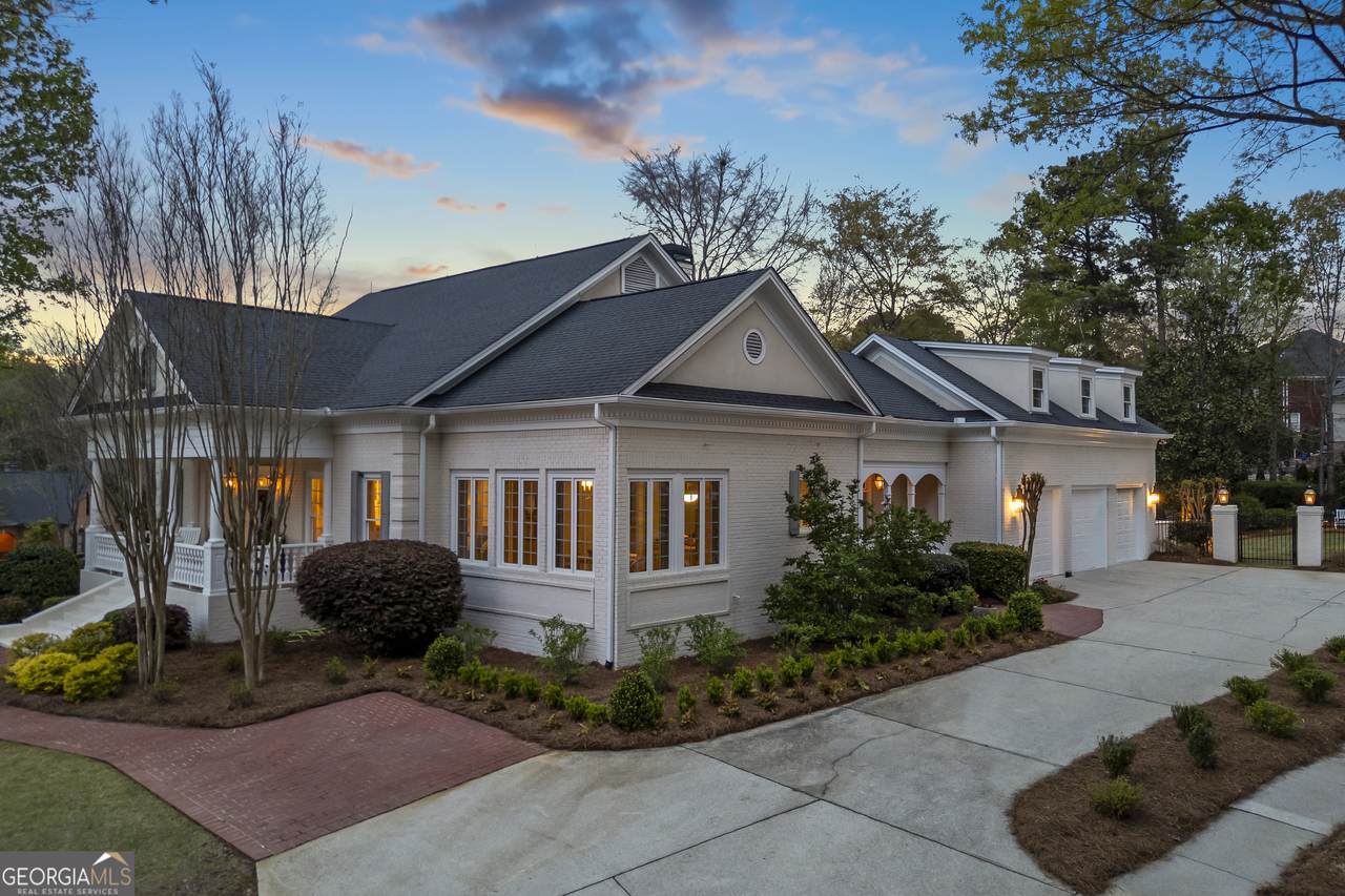 5727 Mountain Oak Drive - Photo 1