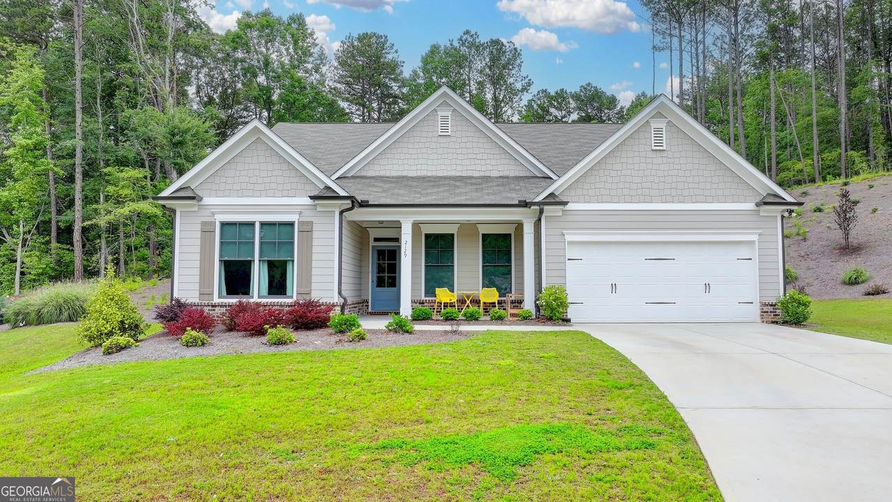 2129 Charmond Drive - Photo 1